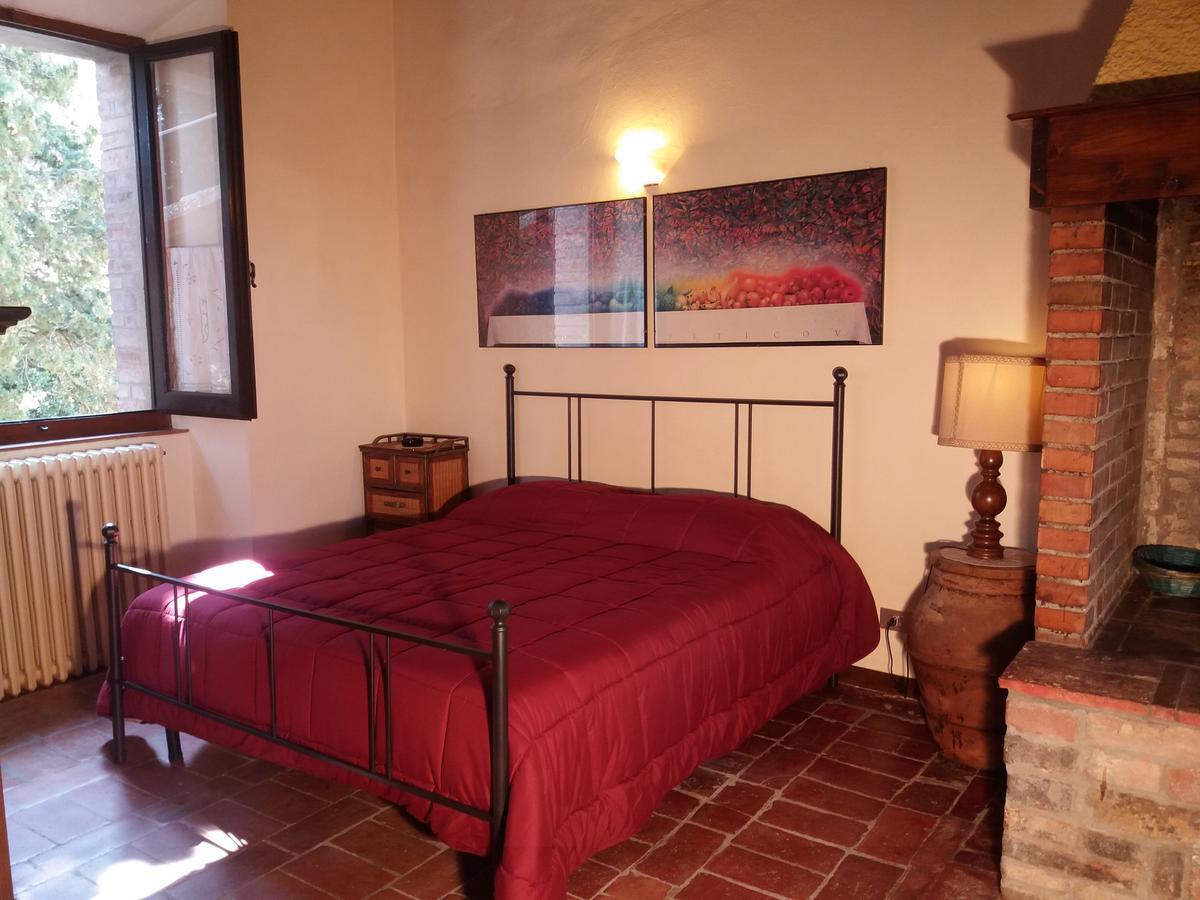 Podere Il Caggio Rooms Сан-Джиминьяно Экстерьер фото
